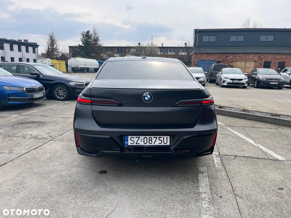 BMW Seria 7 - 30