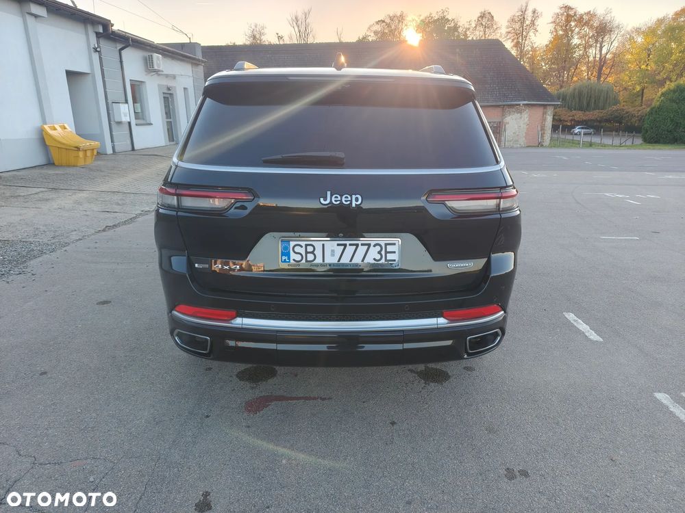 Jeep Grand Cherokee - 13