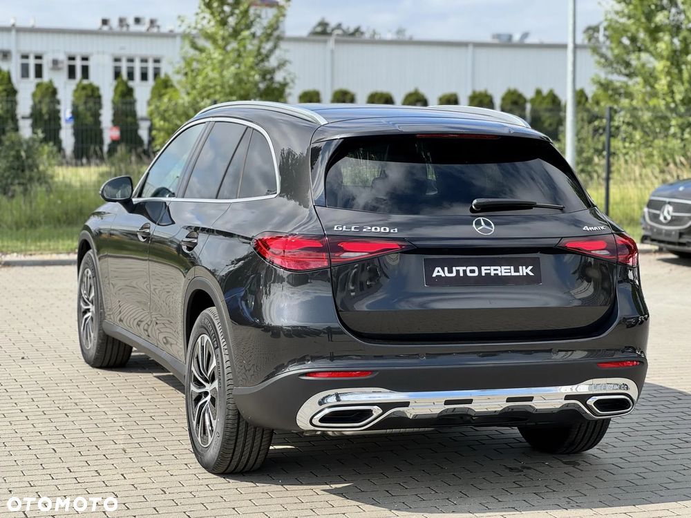 Mercedes-Benz GLC 200 d mHEV 4-Matic Avantgarde - 12
