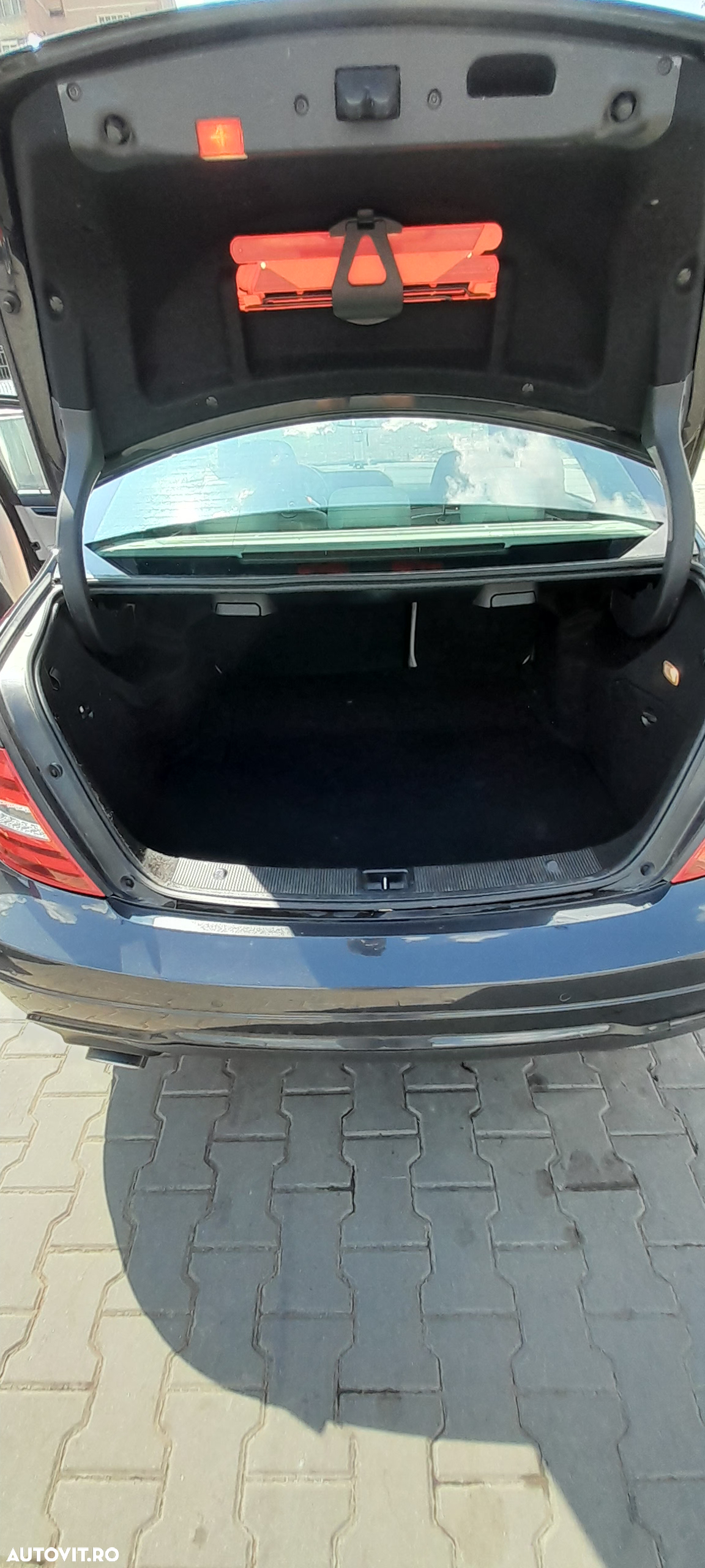 Mercedes-Benz C 220 CDI DPF Avantgarde - 13