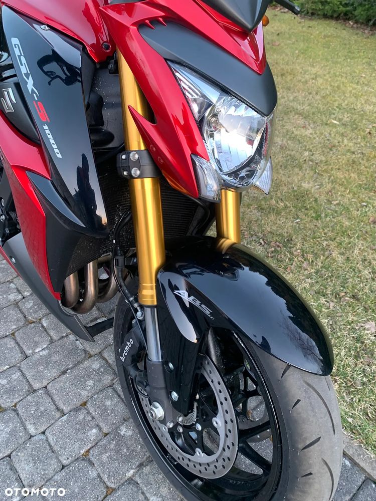Suzuki GSX 1000 - 15