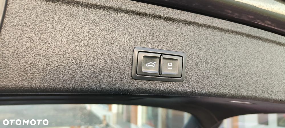 Audi A4 Avant 2.0 TDI - 23