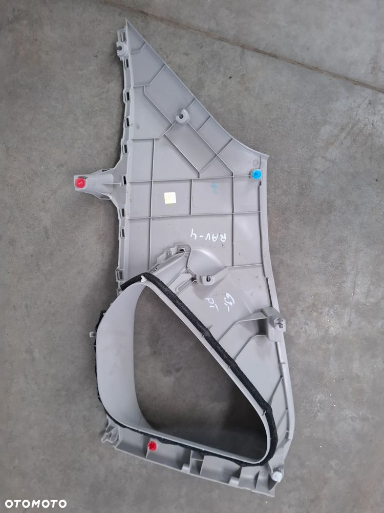 RAV4 V OSŁONA SŁUPKA TYLNEGO PRAWY TYŁ SZARY - 2