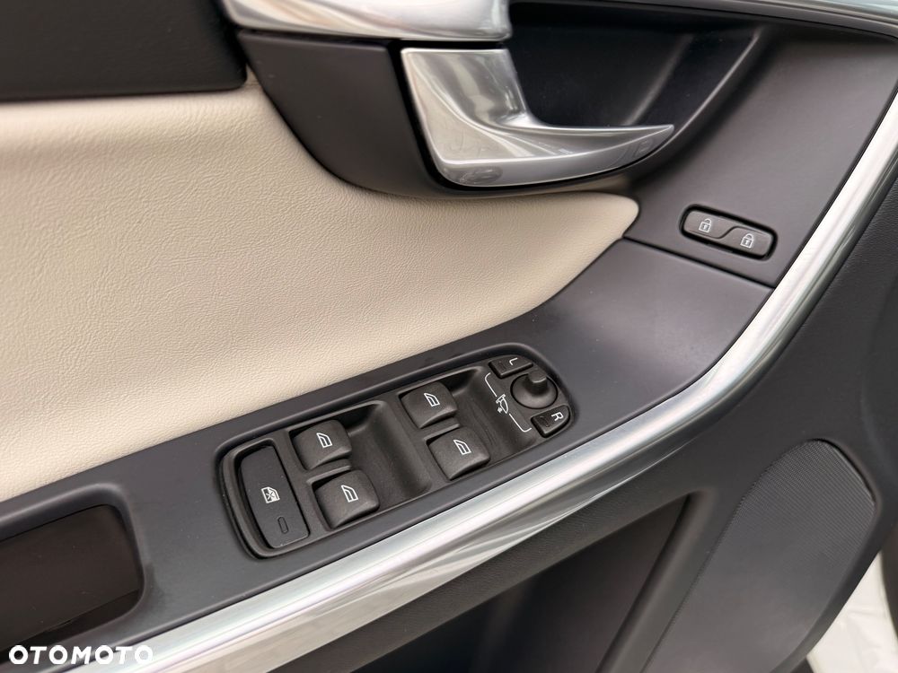 Volvo XC 60 D4 Drive-E Summum - 34