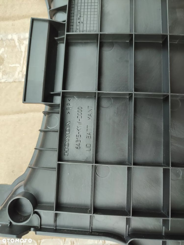 Wypełnienie, osłona akumulatora Honda SH 350 - 3