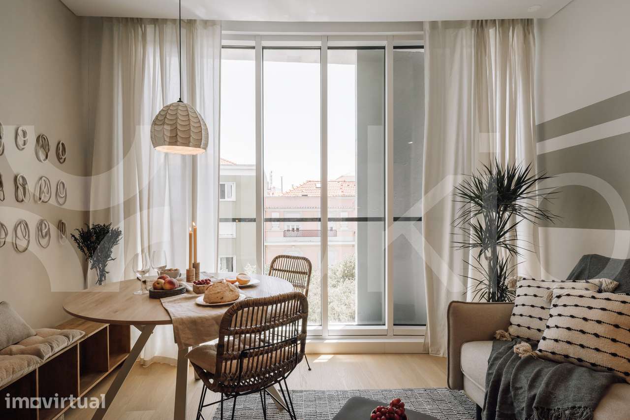 Apartamento T2 em São Sebastião da Pedreira - Grande imagem: 2/23