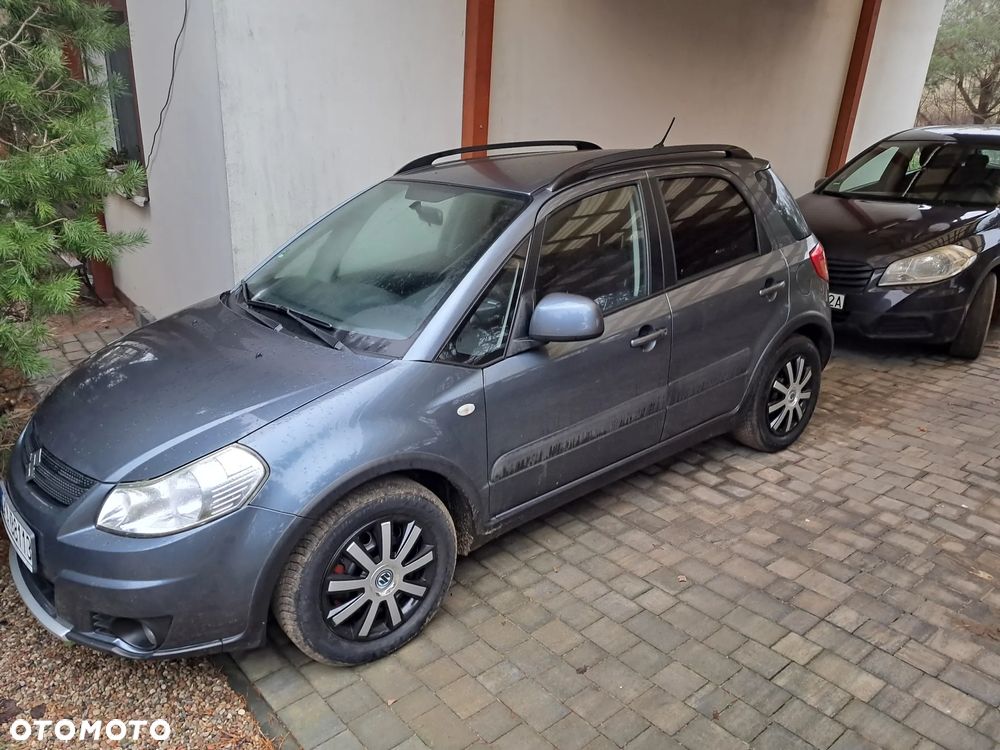 Suzuki SX4 1.6 GS / Premium - 16