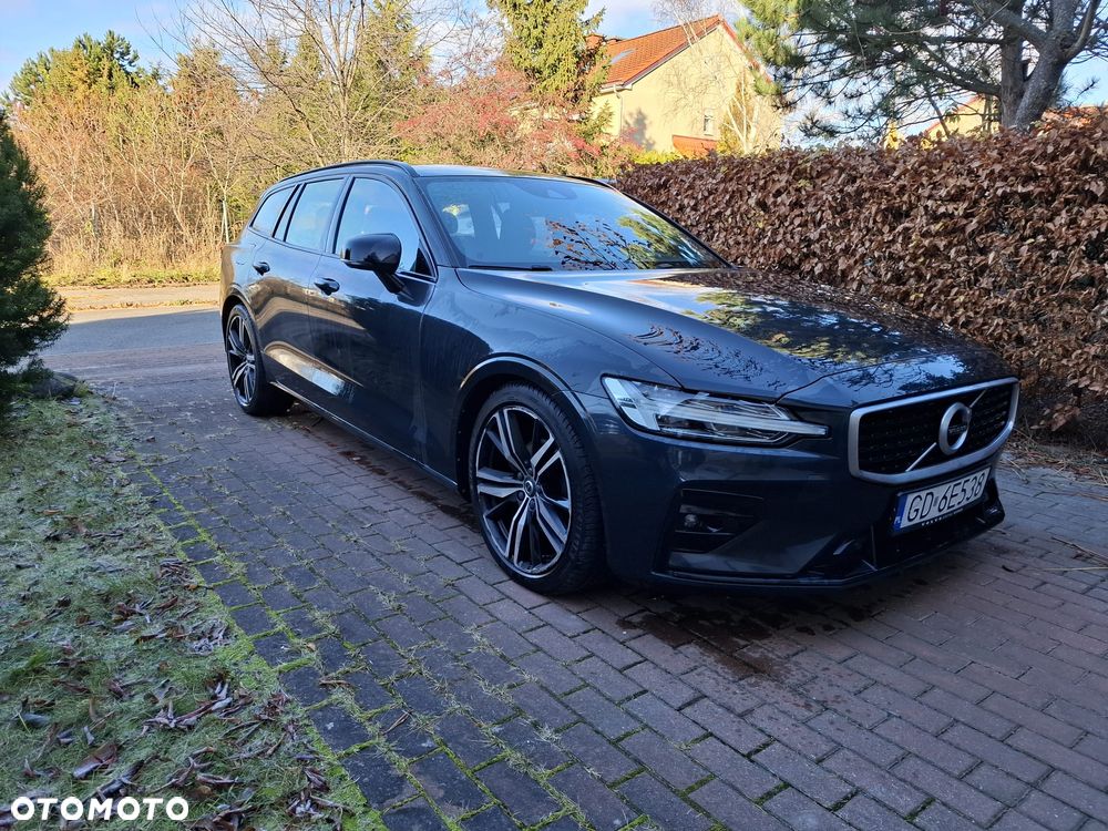 Volvo V60 D3 R-Design - 2