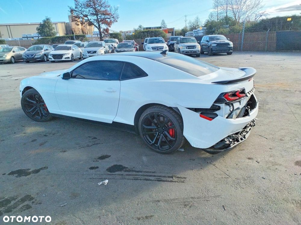 Chevrolet Camaro - 3
