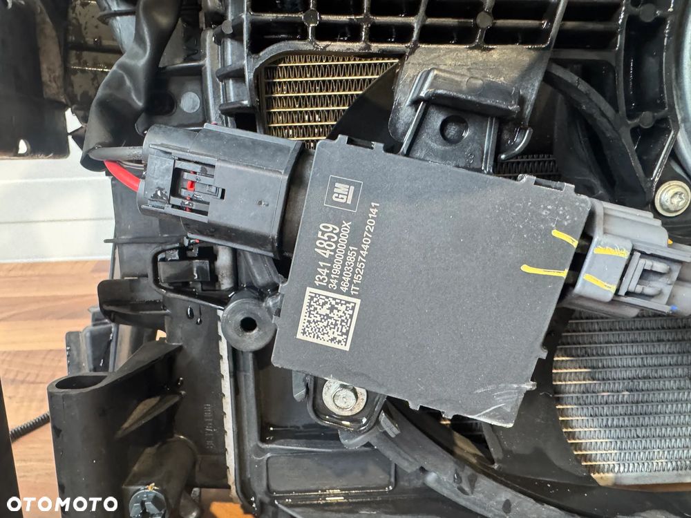 WZMOCNIENIE CZOŁOWE PAS CHŁODNICE OPEL CORSA E 1.4 - 16