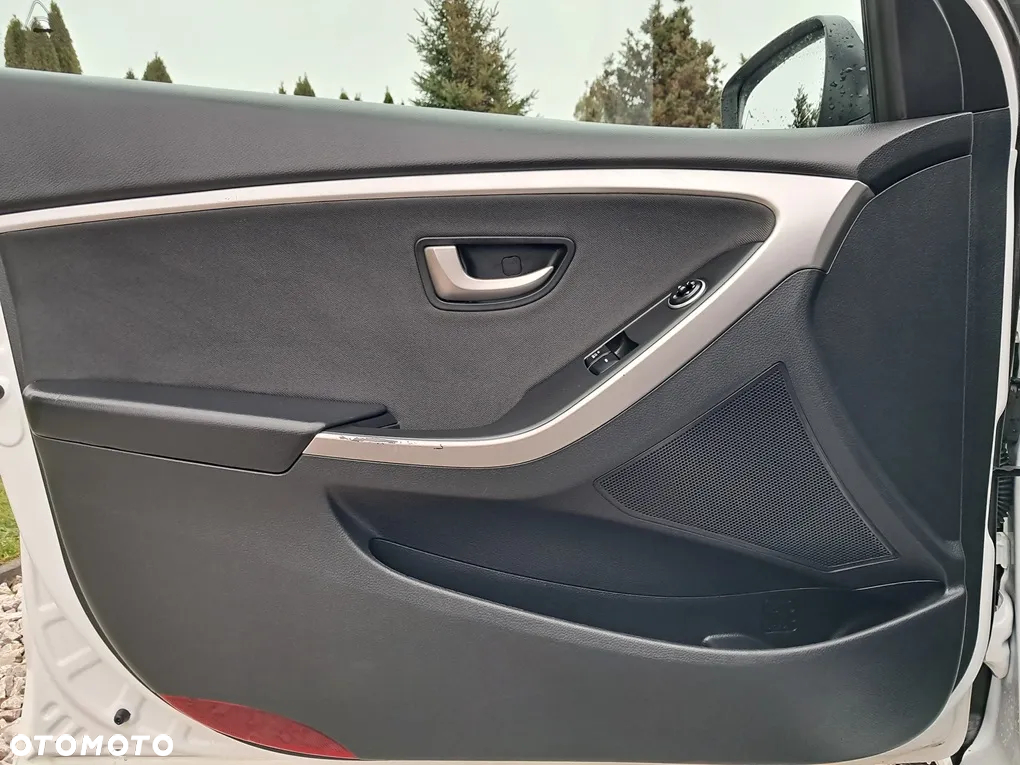 Hyundai i30 1.4 Passion - 26