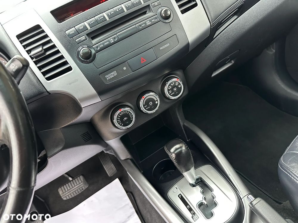 Mitsubishi Outlander 2.0 Intense + 2WD EU5 CVT - 4