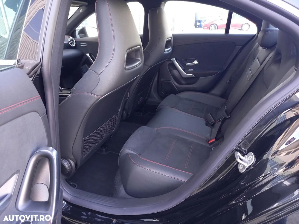 Mercedes-Benz CLA 180 7G-DCT - 14