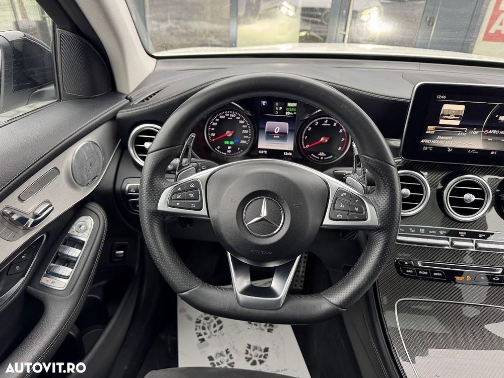 Mercedes-Benz GLC - 12