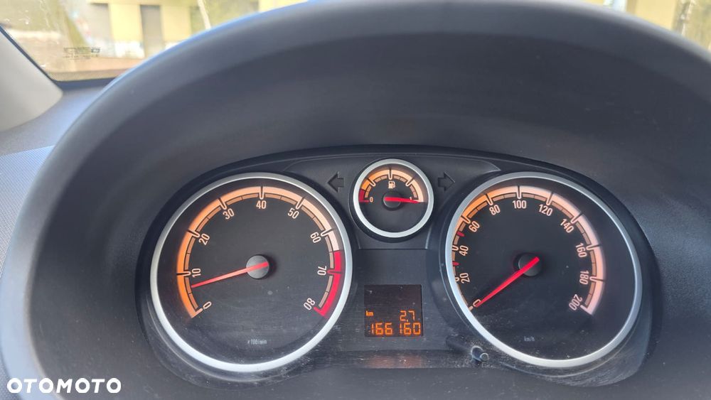 Opel Corsa 1.4 16V Active - 4