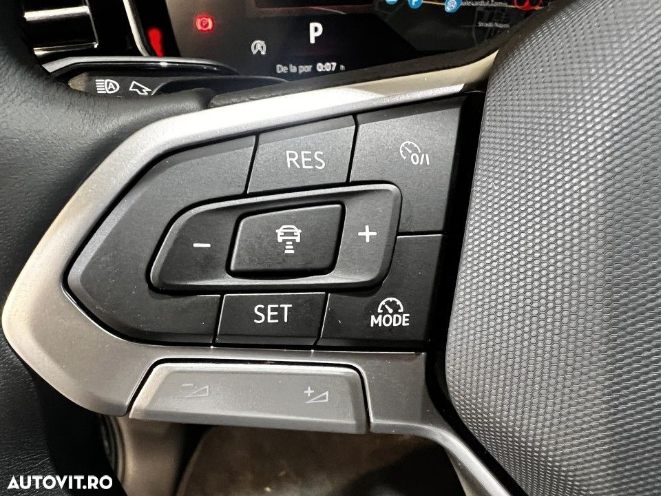 Volkswagen Touareg - 16