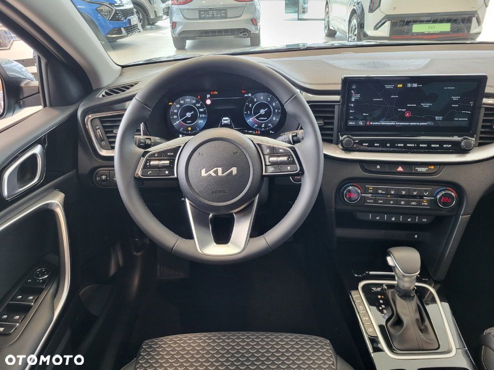 Kia XCeed - 16