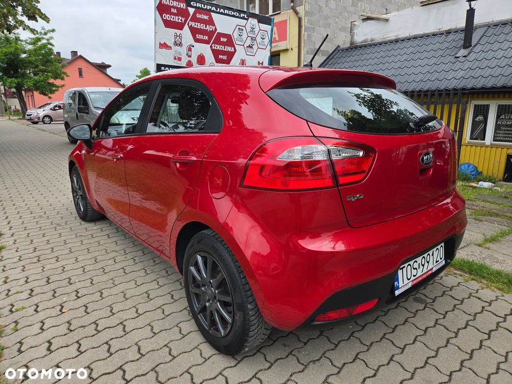Kia Rio 1.2 Attract - 5