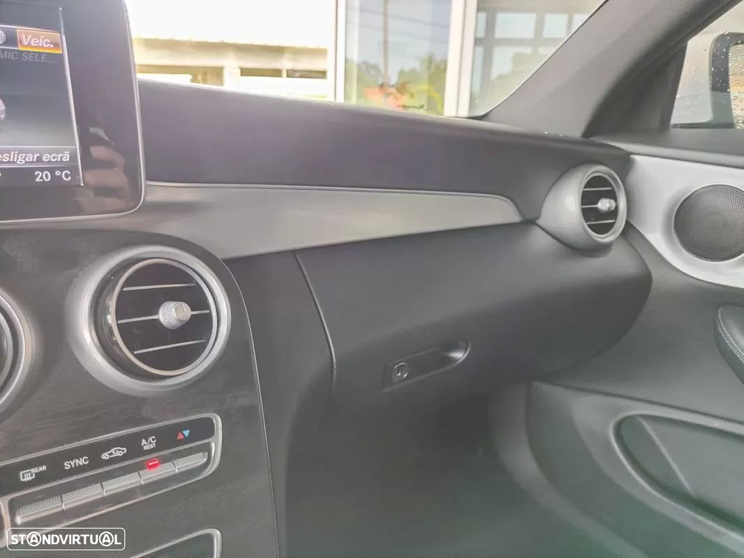Mercedes-Benz C 220 d Coupe 9G-TRONIC AMG Line - 40