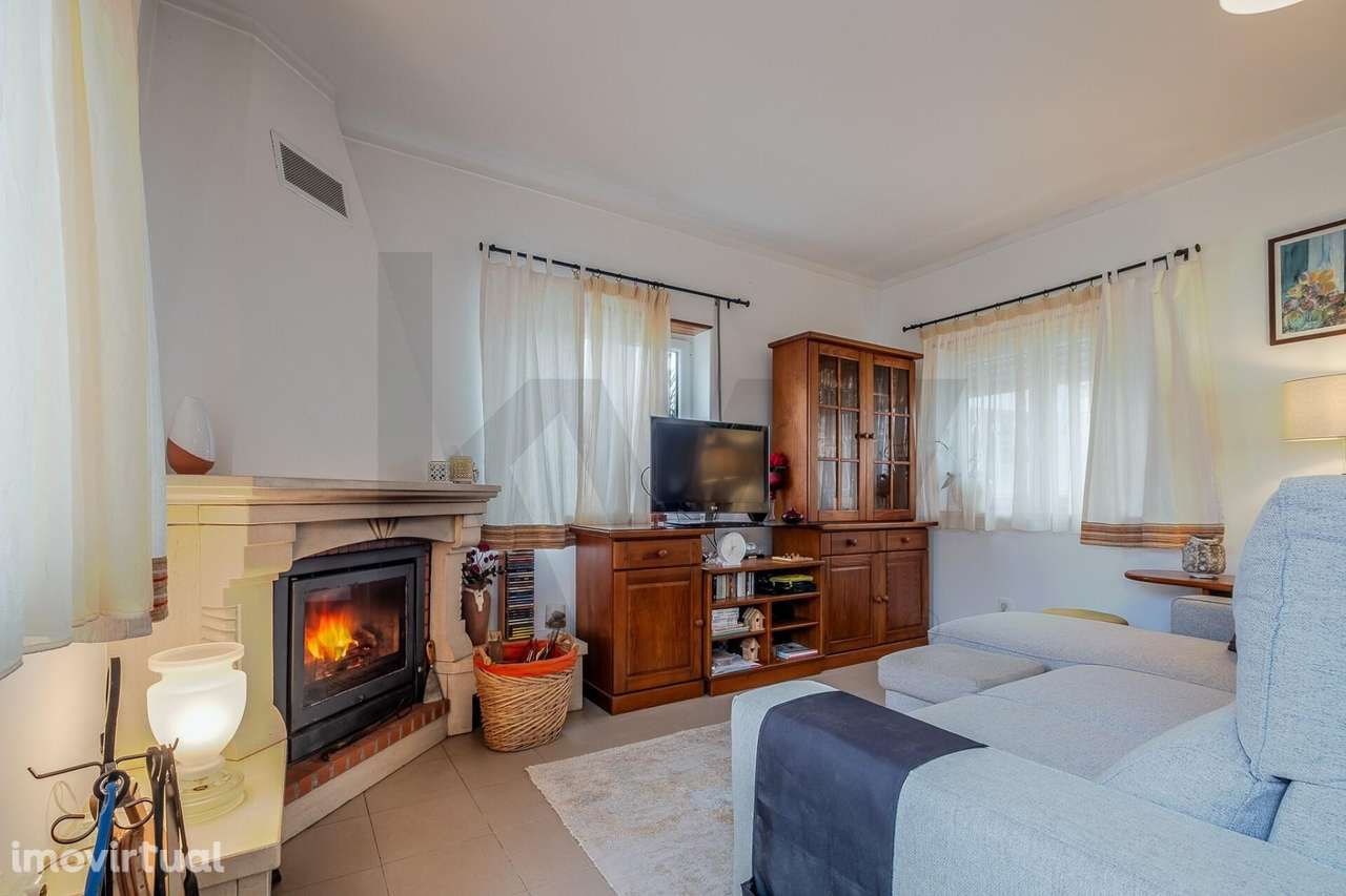 Moradia T3+1 | 10 minutos da praia | Matas – Lourinhã - Grande imagem: 5/49