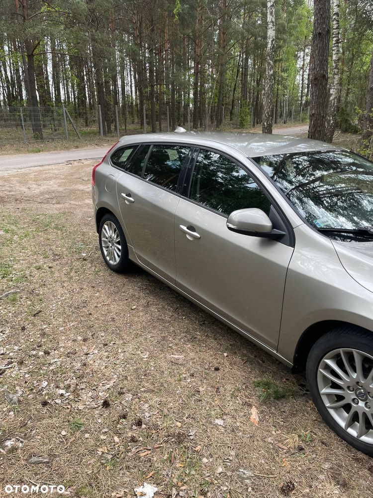 Volvo V60 D2 Edition - 8
