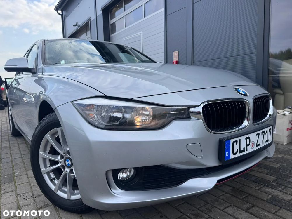 BMW Seria 3 316d Sport Line - 1
