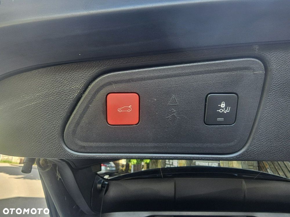 Peugeot 3008 - 24