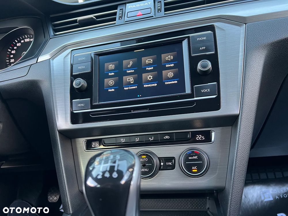 Volkswagen Passat 1.5 TSI EVO Essence - 18