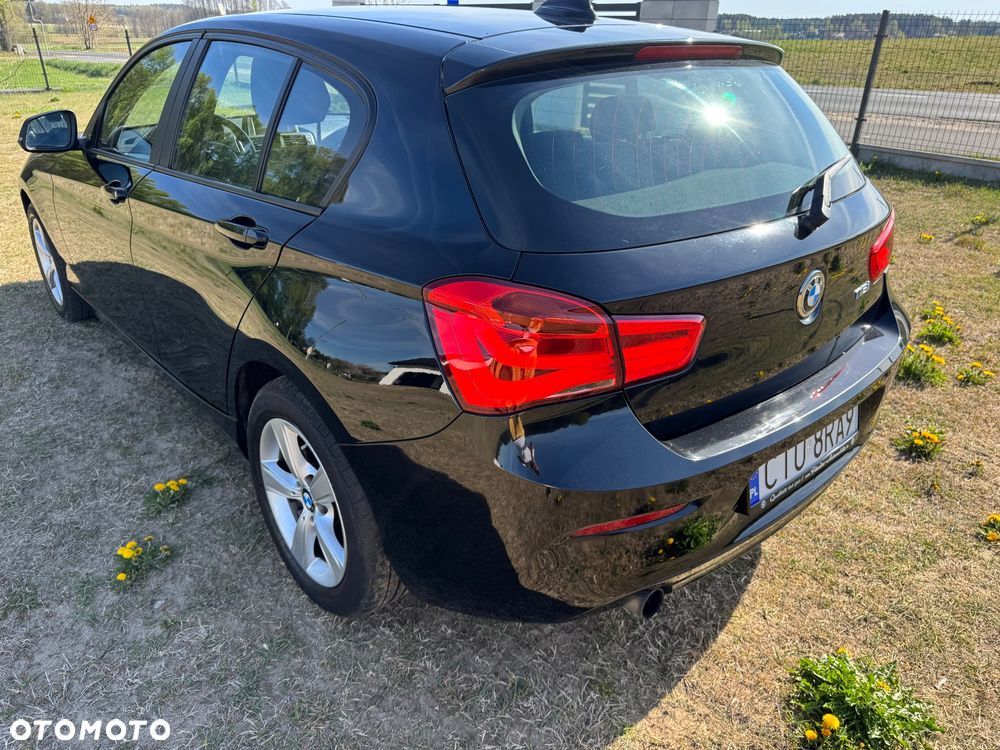 BMW Seria 1 116i - 24