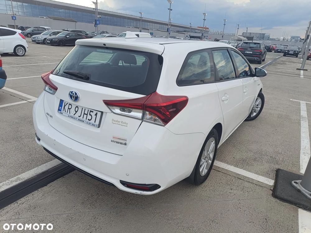 Toyota Auris Hybrid 135 Active - 5