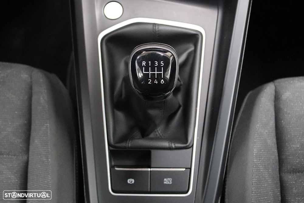VW Golf 1.0 TSI Life - 13
