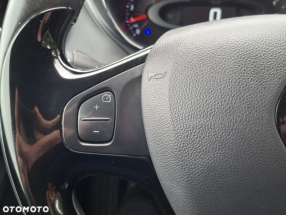 Renault Captur - 25