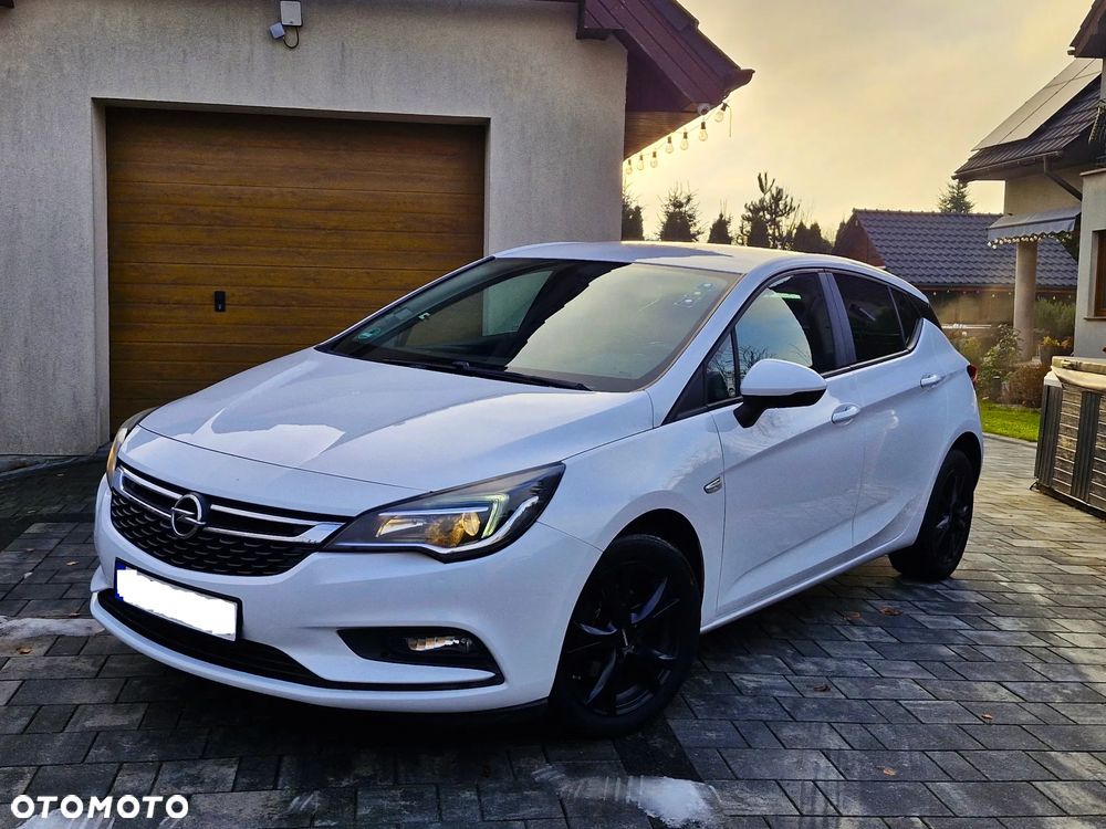 Opel Astra 1.6 CDTI Enjoy - 1