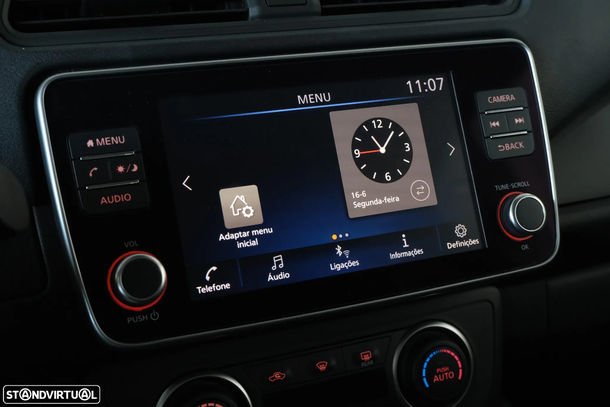 Nissan Leaf N-Connecta - 30