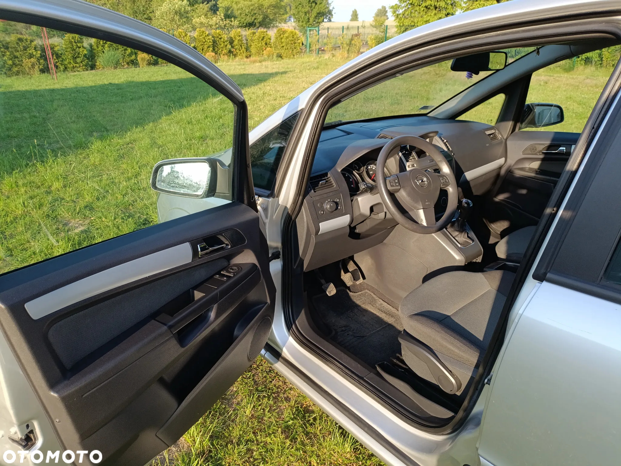 Opel Zafira 1.9 CDTI - 7