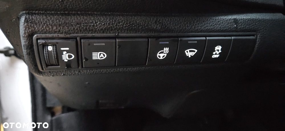 Toyota Corolla 1.8 Business Edition - 20