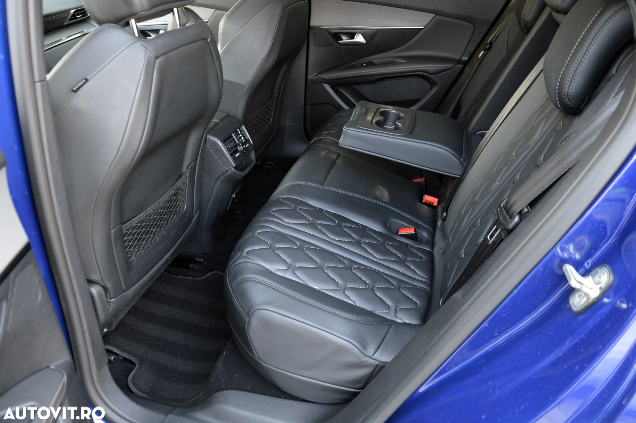 Peugeot 3008 PHEV 300 EAT8 4X4 GT - 13