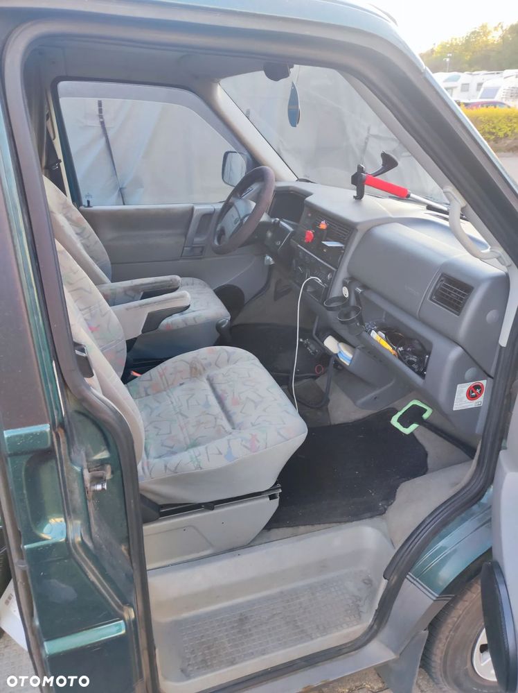 Volkswagen Multivan - 9