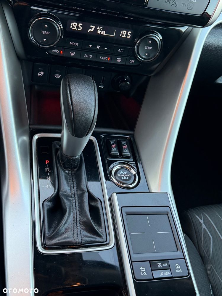 Mitsubishi Eclipse Cross 1.5 T-MIVEC ClearTec CVT 4WD Diamant Edition Plus - 31