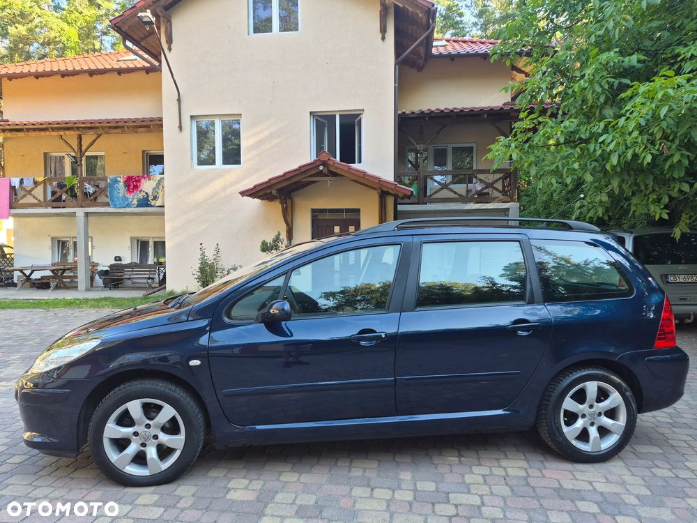 Peugeot 307 1.6 HDI Premium - 6