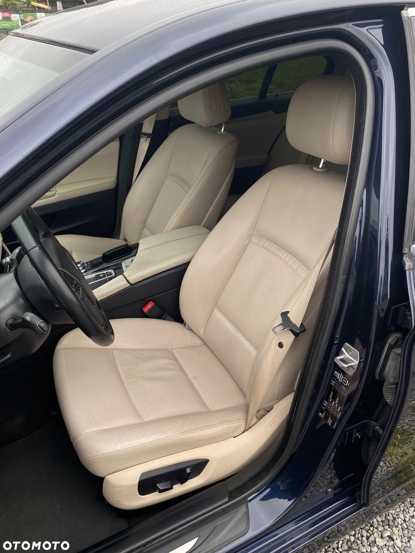 BMW Seria 5 518d - 13