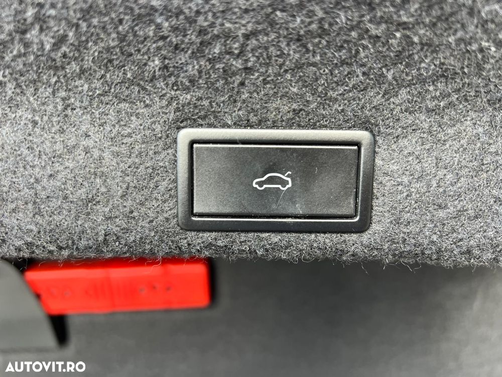 Volkswagen Passat 2.0 TDI DSG Comfortline - 19