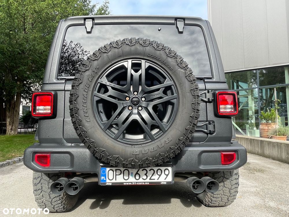 Jeep Wrangler - 4