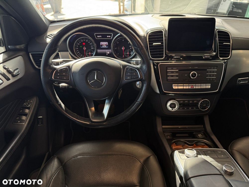 Mercedes-Benz GLE - 21