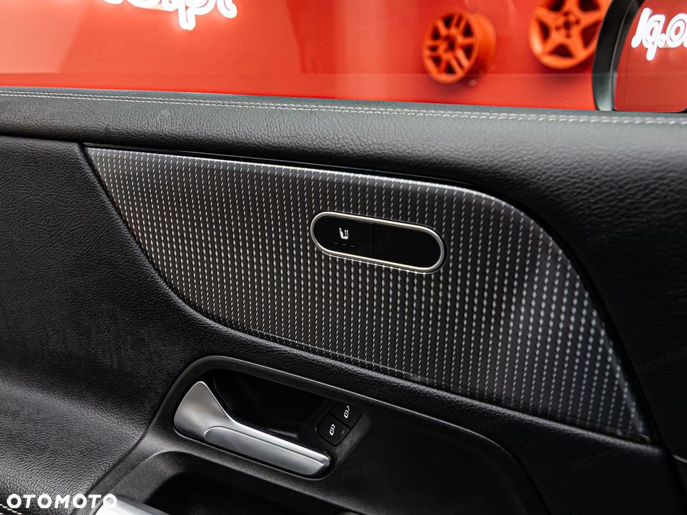 Mercedes-Benz GLB 200 d Progressive 8G-DCT - 8