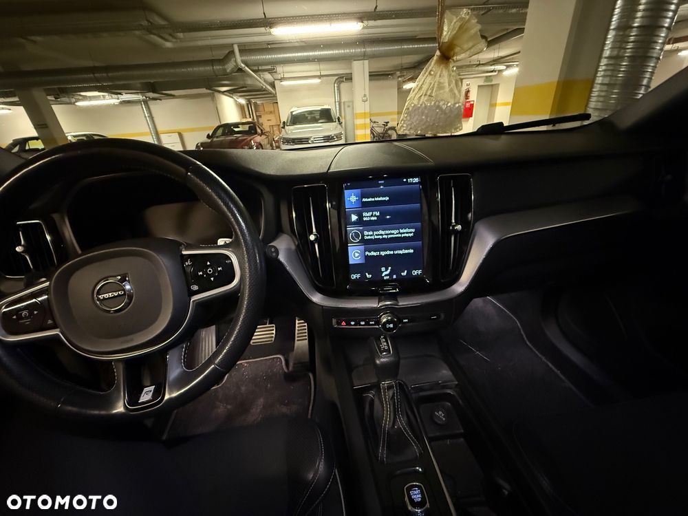 Volvo XC 60 T5 R-Design - 5