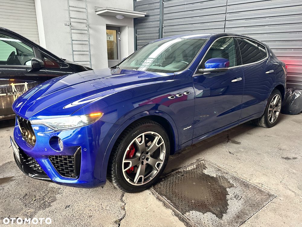 Maserati Levante Q4 - 3