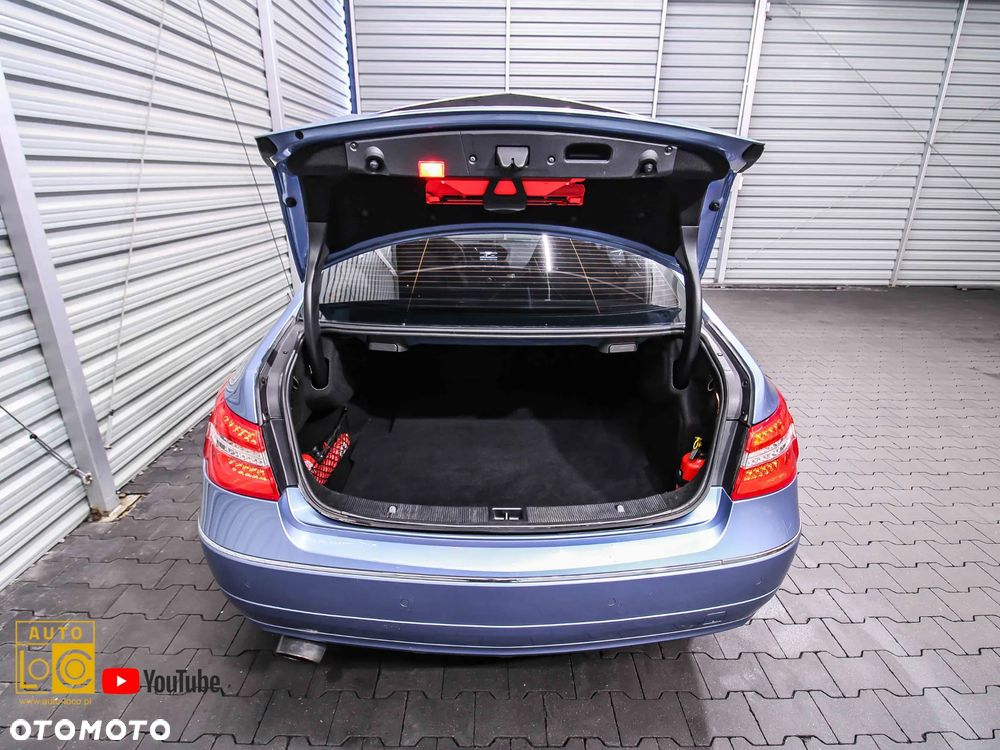Mercedes-Benz Klasa E 250 CGI BlueEFFICIENCY Automatik Avantgarde - 13
