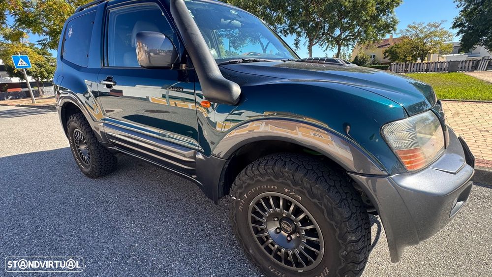 Mitsubishi Pajero - 3