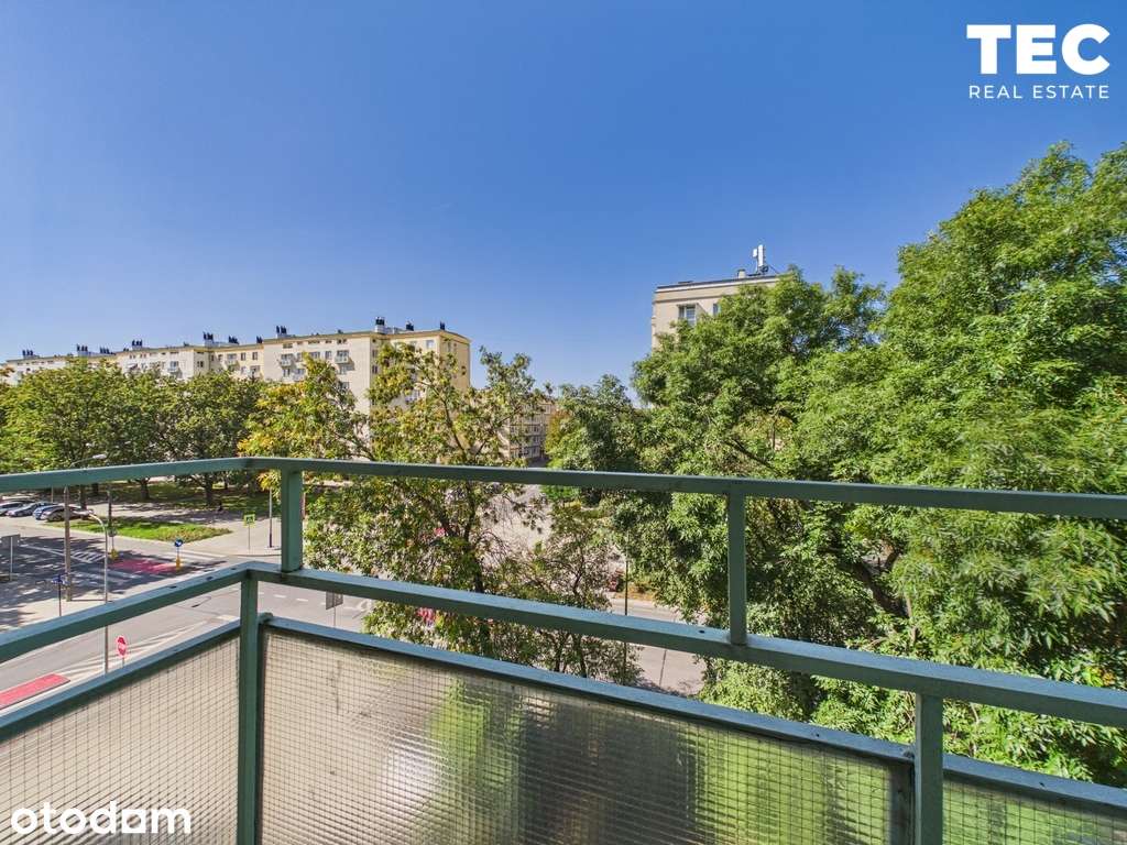 Kawalerka z balkonem obok Placu Centralnego!
